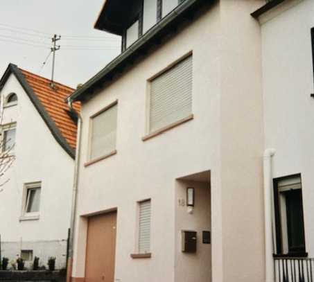 3-Raum-Reihenendhaus mit EBK in Bockenau