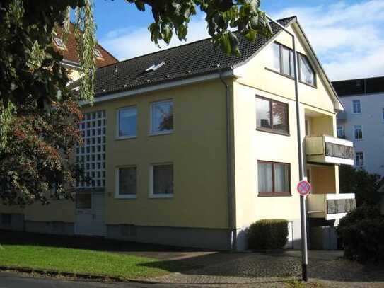 FLENSBURG-JÜRGENSBY, - RUHIGE 1 ZIMMER WOHNUNG MIT STILVOLLEM PARKETTBODEN, NÄHE FH/UNI