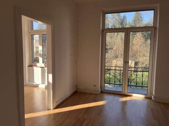 Helle, sanierte 4-Zimmer Altbau-Wohnung in BAD-Innenstadt