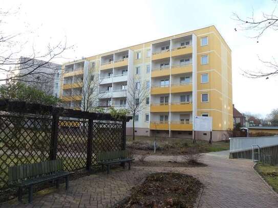 3 Raum-Wohnung mit Balkon