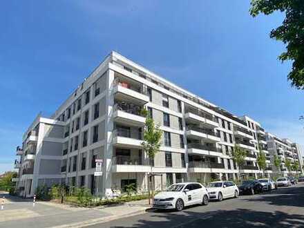 * sonnige und moderne 3 Raumwohnung mit Dachterrasse *