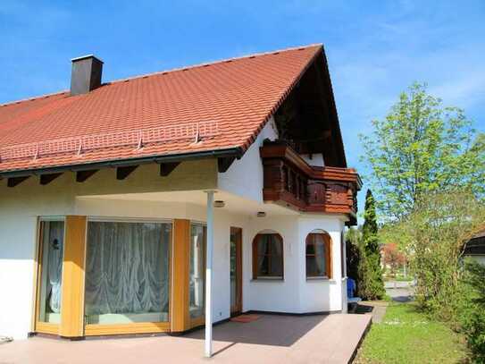 Helle Erdgeschoßwohnung mit großem Garten