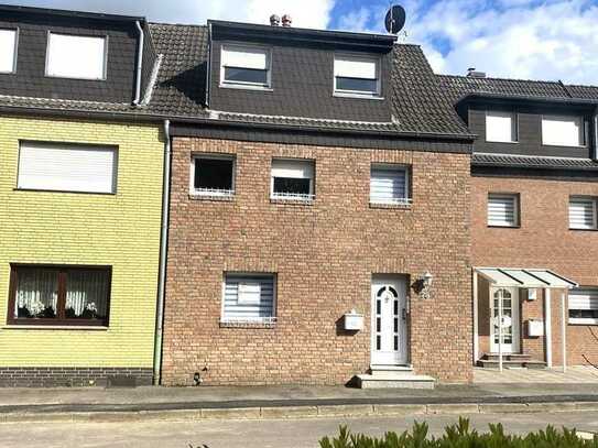 Gepflegtes Haus mit Doppelgarage
- Ruhige Lage in Langerwehe -