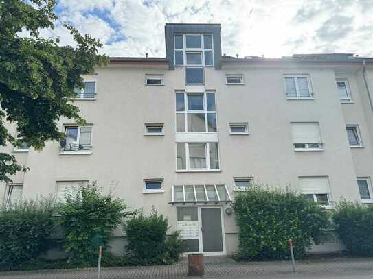 Ideale Kapitalanlage: Vermietete 2- Zimmerwohnung mit Loggia in Weinheim (Nordstadt)