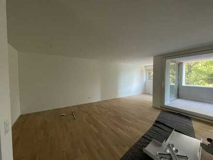 Moderne 3-Zimmer-Wohnung mit Traum-Balkon in Richtung Kurpark
