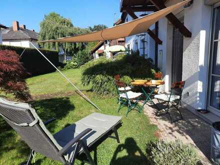 Geschmackvolle 3-Raum-Erdgeschosswohnung mit kl. Terrasse und EBK in Röhrmoos