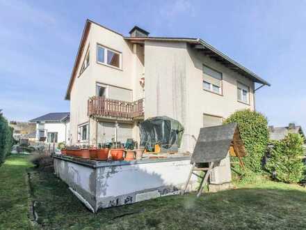 Ein- bis Zweifamilienhaus mit Garten in guter Lage von Brilon