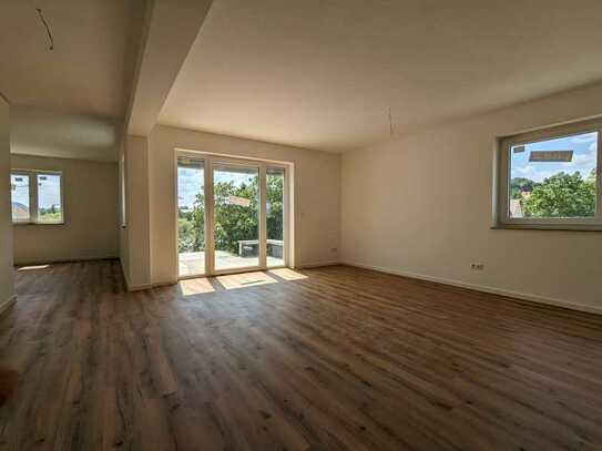 Erstbezug - 3 Raum-Wohnung mit Terrasse oder Balkon, Bezug ab sofort möglich