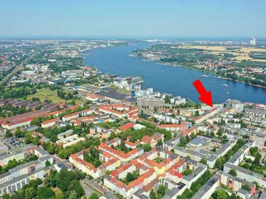 Stilvoll möbliert: Hochwertig saniertes 1-Zimmer-Apartment am Rostocker Stadthafen!