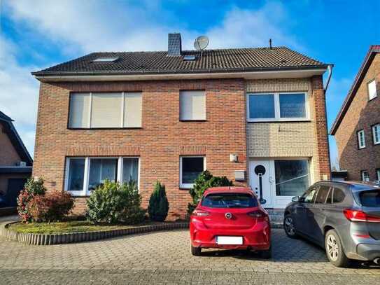 Vermietetes Zweifamilienhaus mit zwei Garagen und Ausbaureserve in Kaldenkirchen!