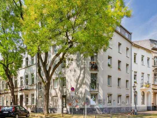 Sofort frei: Helle 3-Zimmer-Etagenwohnung mit französischem Balkon und individuellem Schnitt