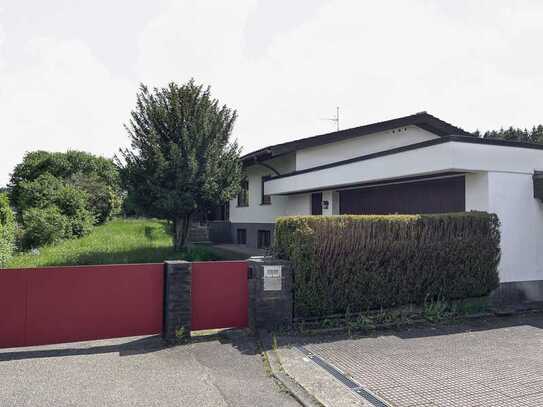 Großzügiger Bungalow in bester Wohnlage, provisionsfrei