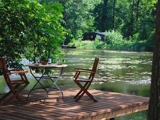 LEHNITZSEE-IMMOBILIEN: Ferienhaus direkt am Wasser