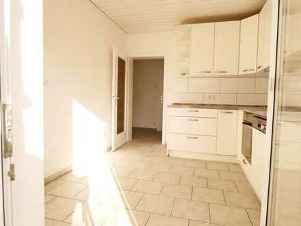 Wunderschön renovierte Wohnung mit Terrasse in Ostfilder- Nellingen