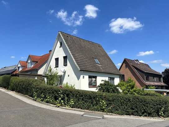 Schnuckeliges, teilmodernisiertes Einfamilienhaus in ruhiger Lage von Neu Wulmstorf!