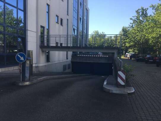 Tiefgaragenstellplatz zu vermieten!