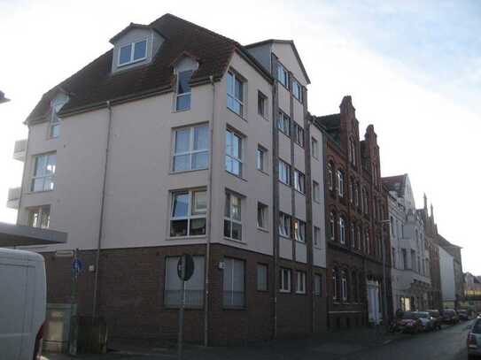 TOP! Kleefeld nähe der Eilenriede - 2 Zi.-Whg, Parkett, EBK, Wannenbad mit Fenster