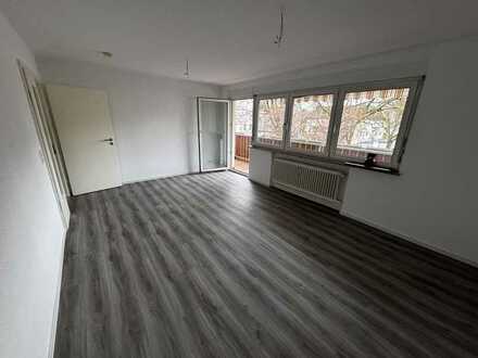 Modernisierte Drei-Zimmer-Wohnung in Stuttgart-Stammheim