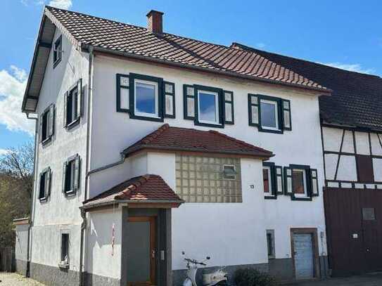 - Reserviert - 2,5 Zimmer Wohnung in Remchingen-Singen mit EBK