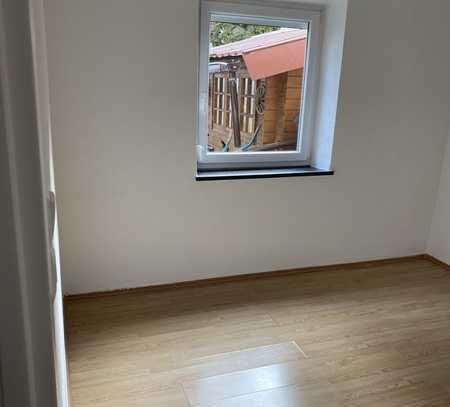 Freundliche 2-Zimmer-Wohnung zur Miete in Augsburg