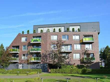 Vermietete Wohnung im 2. Obergeschoss mit Lift, Garagen-Stellplatz u. Balkon in Bad Zwischenahn