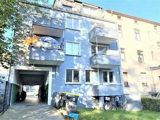 Voll-renovierte 2,5 Zimmer Whg. im Erdgeschoss mit Balkon