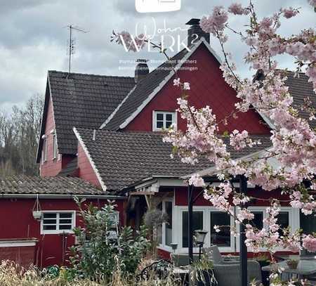 Einfamilienhaus mit Charm und viel Platz. Zentral in Lenne