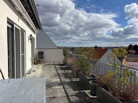 Exklusive Penthouse-Wohnung in der Residenz Am Stadtgarten: Komfortables Wohnen für Senioren