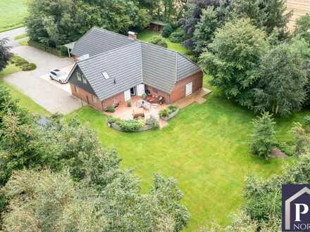 Einzigartig in Schleswig-Holstein! Energetisch saniertes Landhaus mit ca. 9 ha zusammenhängendem ...