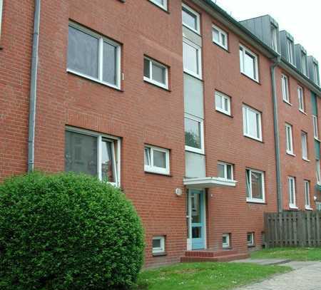 Jetzt zugreifen: sanierte 2 Zimmer-Wohnung mit zusätzlicher Mansarde und Balkon.