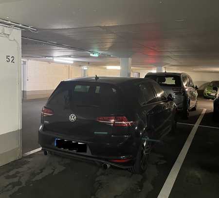 perfekt gelegener Parkplatz 2 min zur U Bahn Weitendster