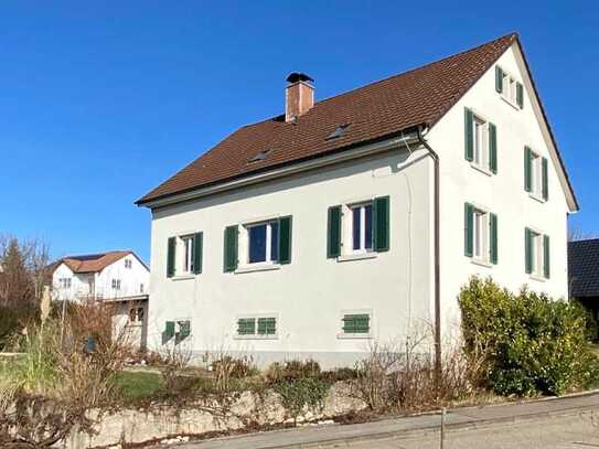 Renoviertes Bauernhaus in toller Lage, freier Blick auf die Rheinebene