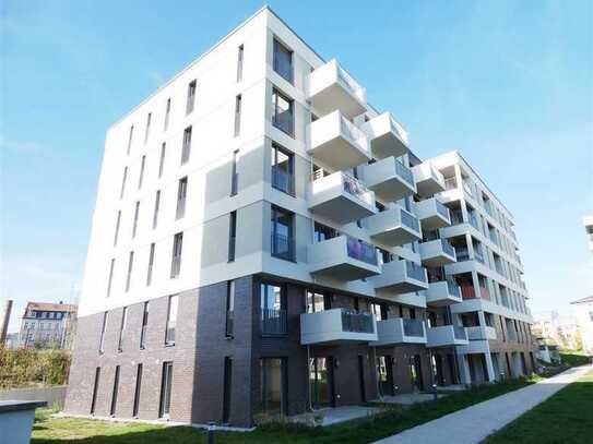 Schön geschnittene 2-Zi. Whg. mit EBK und Balkon, Parkett, FBH, Stellpl. mgl. - barrierefrei