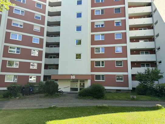Gut geschnittene 3,5-Zimmer-Wohnung mit Südbalkon in Hemmingen