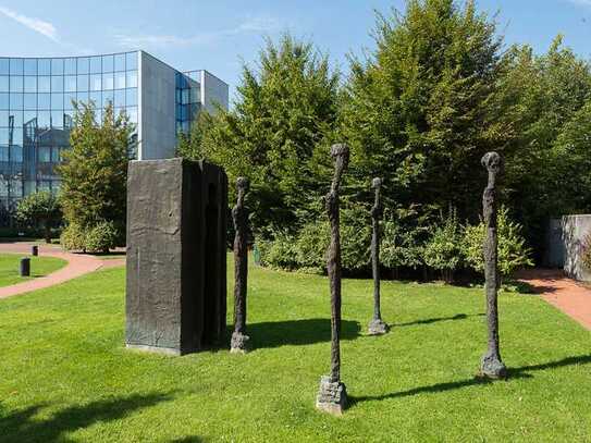 Frisch saniert! Zentrale 2-Zi-EG-Gartenwohnung im Prinzenpark in Düsseldorf Heerdt