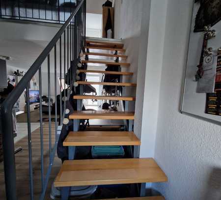 Unterkirchberg, schöne, helle 2,5-Zimmer Maisonette ETW, zentraler Wohnanlage