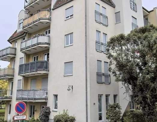 große 2-Raumwohnung mit Balkon und Fahrstuhl - EBK möglich