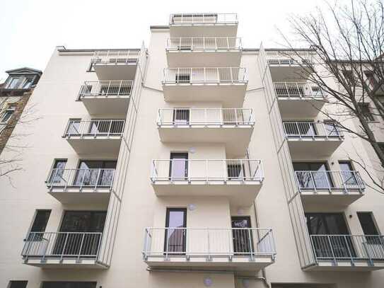 Zentrumsnahe 2-Zimmer-Wohnung mit Balkon und EBK im Neubau