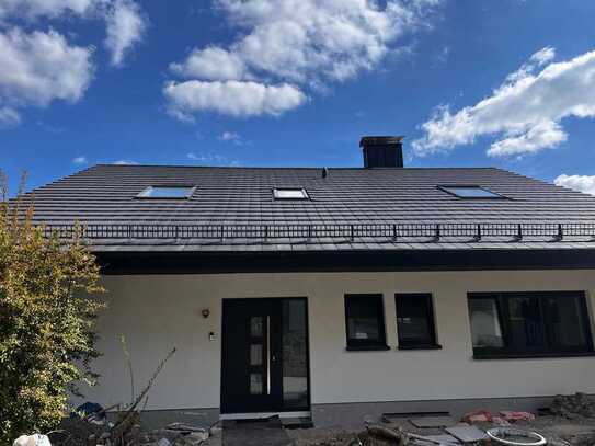 :::: MEHR ALS EIN DACH ÜBER DEM KOPF .....PERFEKT WOHNEN IN RUHIGER LAGE::::