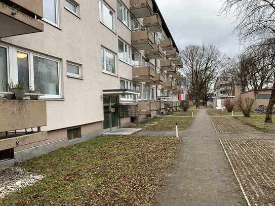 1,5-Zimmer-Erdgeschosswohnung in München Am Hart