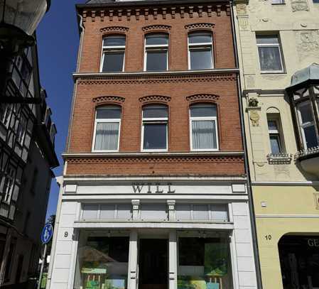 Gebotsverfahren ! Peine / Wohn- und Geschäftshaus in 1-A-Lage am historischem Marktplatz