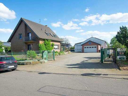 950 m2 Gewerbehalle mit 125 m2 Büro zu vermieten, Teilanmietung möglich.