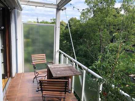 Helle, zentrale 3-Zimmer-Wohnung mit Balkon in Freiburg im Breisgau