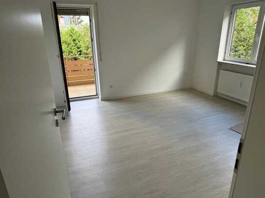 Langer Stein 1, Eppelheim, schöne 2 ZKB Wohnung mit großem Balkon und Garten!