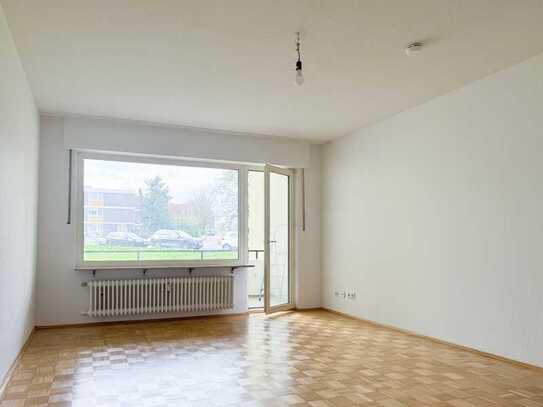 Erstbezug nach Renovierung: Erdgeschosswohnung mit Balkon in Bielefeld Großdornberg