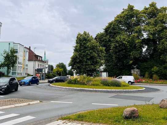 Attraktives Grundstück mit genehm. Bauantrag für einen Neubau