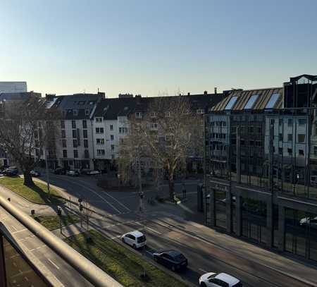 Zentrale, helle, gut geschnittene 2 Zimmer Wohnung