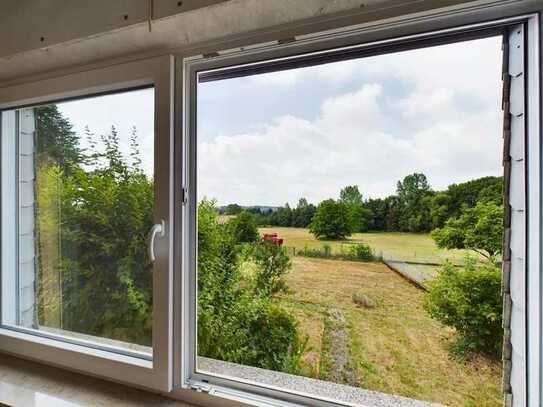 Zweifamilienhaus mit viel Platz und Ausblick ins Grüne