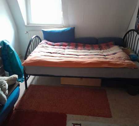 Gemütliche 2-Zimmer-Dachgeschosswohnung in Mannheim- Neckarstadt West für Studenten geeignet