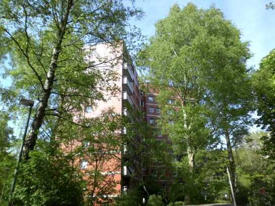 Schöne Singlewohnung mit Balkon und tollem Ausblick